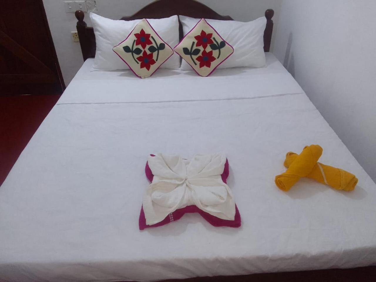 Winstar Homestay Sigiriya Buitenkant foto