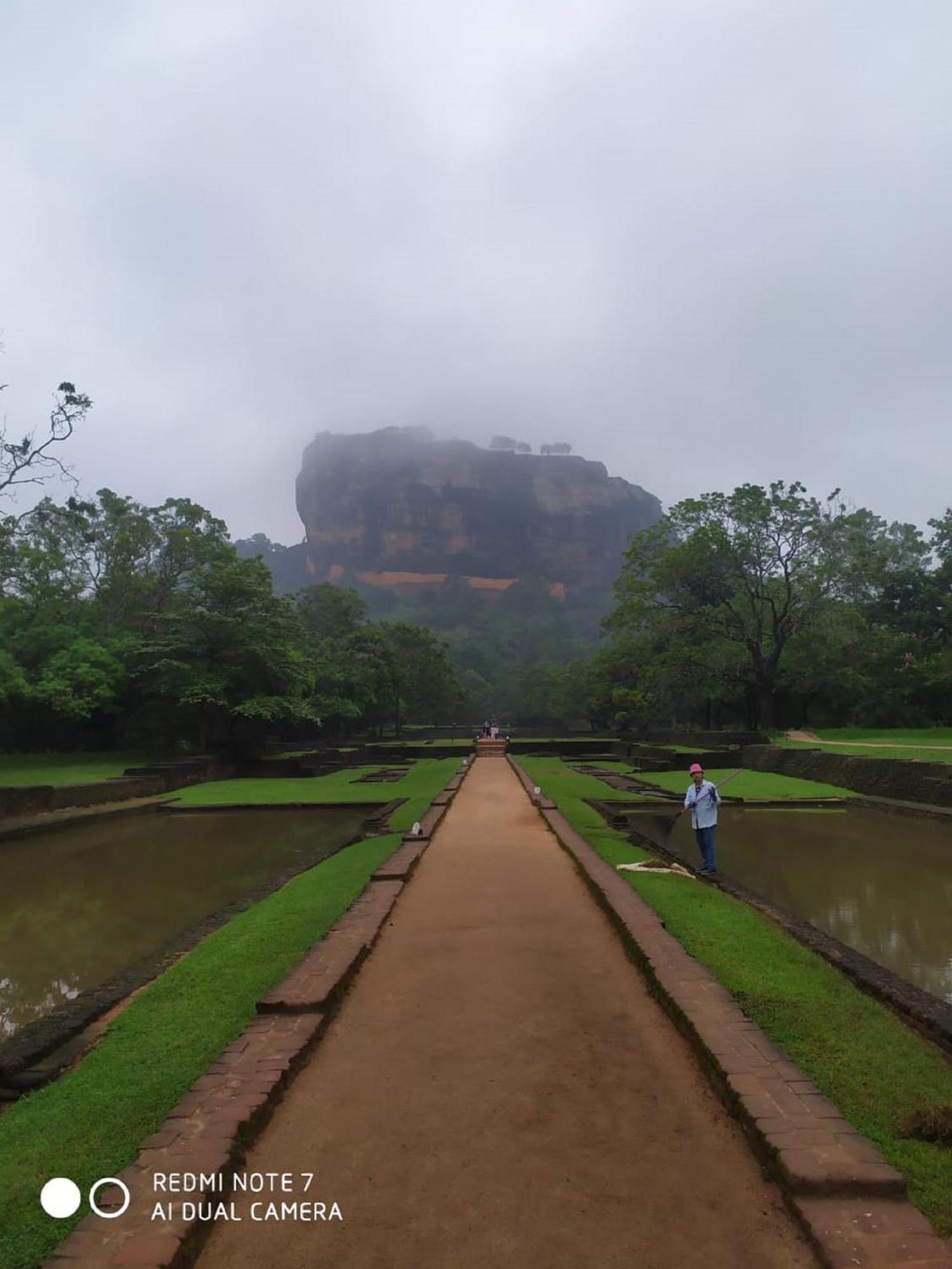 Winstar Homestay Sigiriya Buitenkant foto